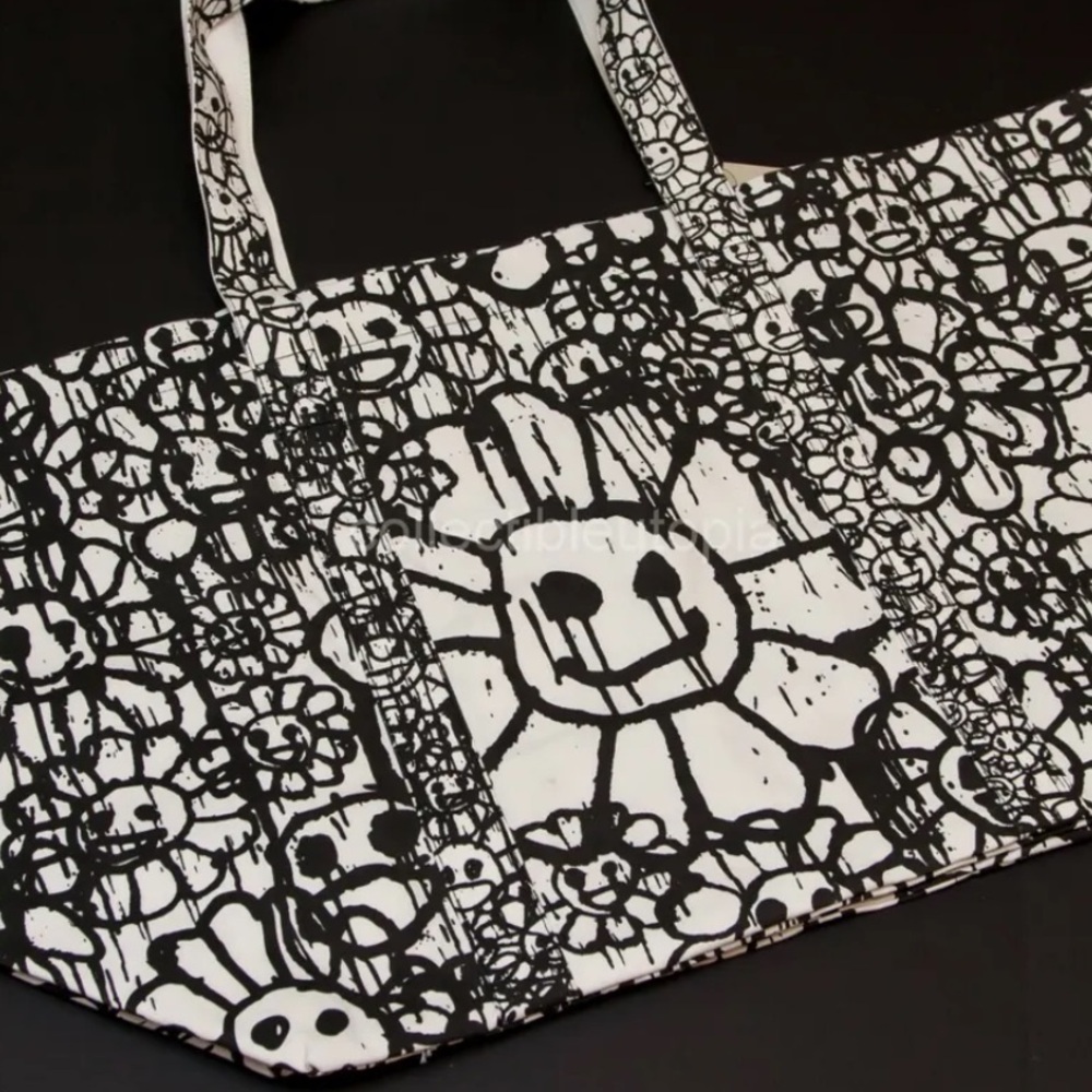 Takashi Murakami x Madsaki 2017 LG SZ TOTEBAG 100% AUTHENTIC SIGNED BY MURAKAMI